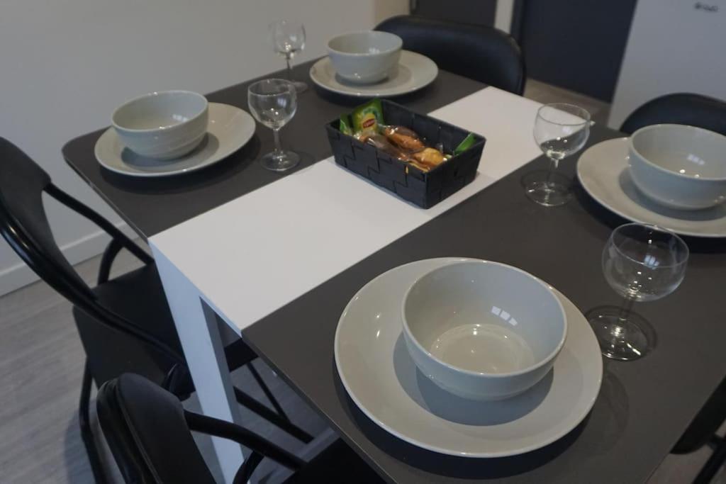 Cosy T2 Wifi Parking Proche Gare Centre Ville Saint-Quentin  Eksteriør bilde